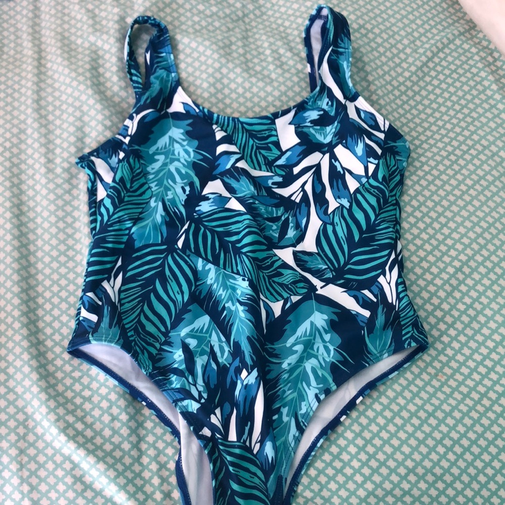 Scoop back bathing suit
